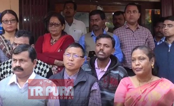 LIC employees, agents in protest in Tripura against Govt’s decision of LIC’s part selling LIC employees, agents in protest in Tripura against Govt’s decision of LIC’s part selling
